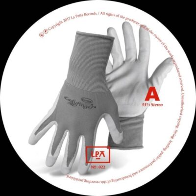 LaPena_022_Vinyllabel.indd BOSS