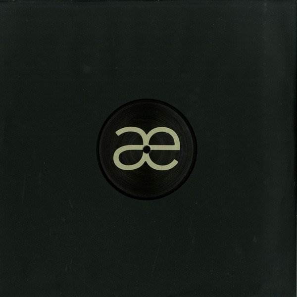 AE001