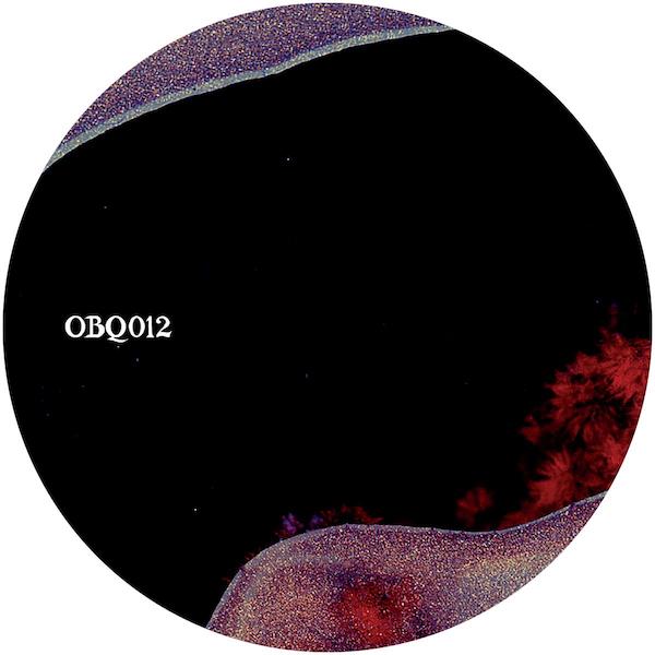 OBQ012_back Essence