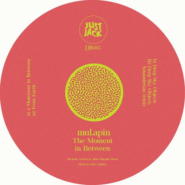 JJR015 The Moment in Between