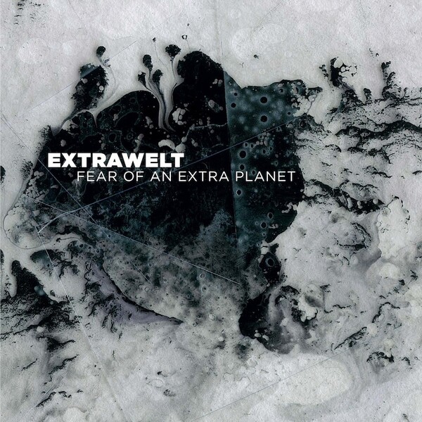 corlp041_1 Fear of an extra Planet