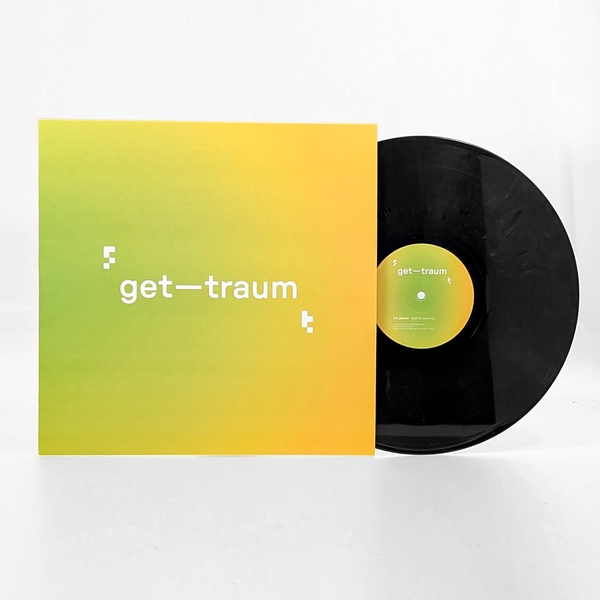GETTRAUM014_3_600 STEP FORWARD