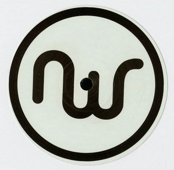 A_sleeve Squire's Skull