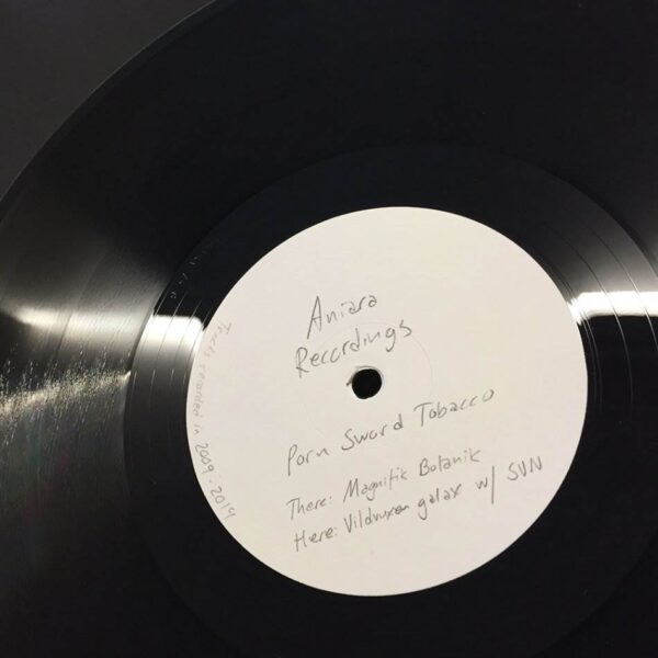 ANIARA013_B Magnifik Botanik