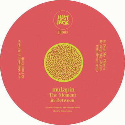 JJR015 The Moment in Between