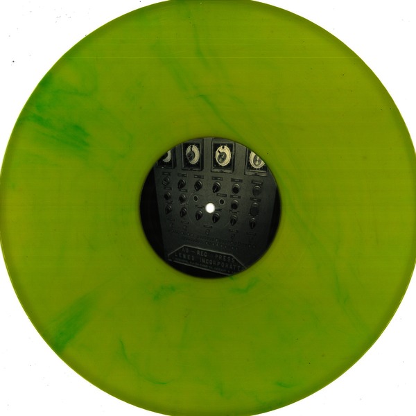 SURF030_3_600 Break The Club