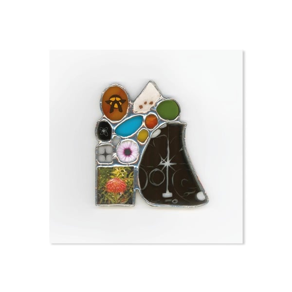 NAFF027MSH016_1_600 Fly In Amber